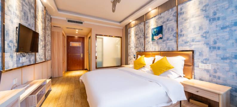 遂宁景逸假日酒店(物流港健坤城店)图片