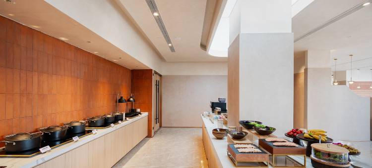 西昌航天大道月亮湖湿地公园亚朵酒店图片