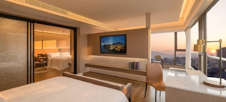 美澜酒店(西双版纳景洪泼水节广场江边夜市店)图片