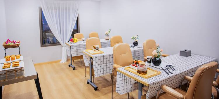 漫巢云逸酒店(师范大学商厦时代广场店)图片