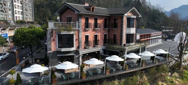 若见汐民宿(西岭雪山店)图片