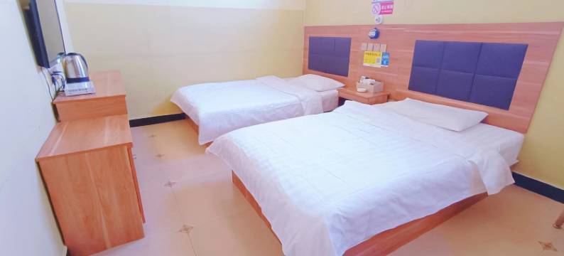 容城伊哇酒店(容城白洋淀高铁站店)图片