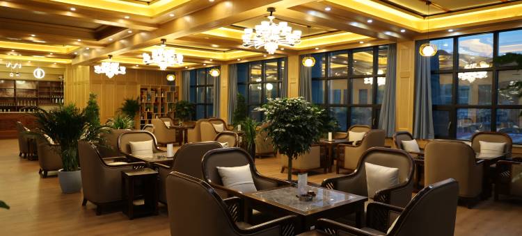 阿坝县亚砻仓大酒店图片
