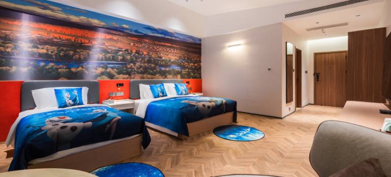 万信至格酒店(西安咸阳国际机场际华冰雪店)图片