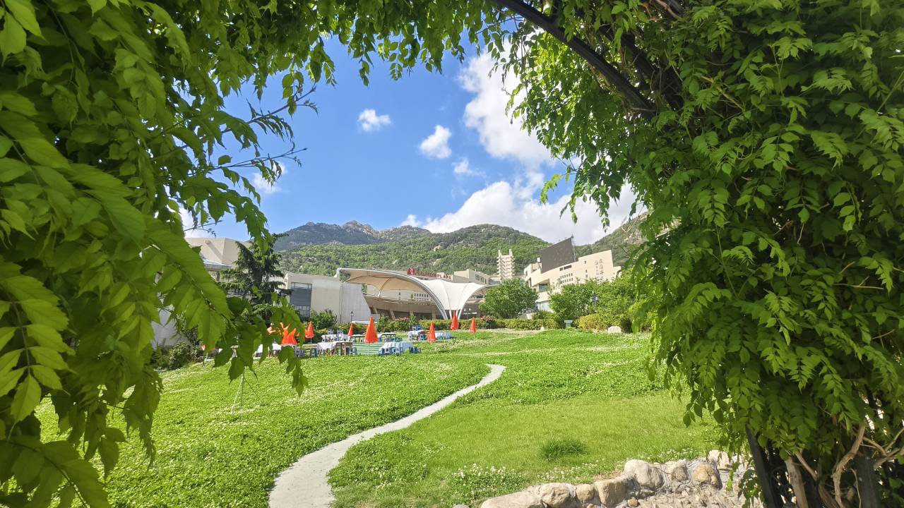 泰安东尊华美达广场酒店(泰山风景区天外村店)图片