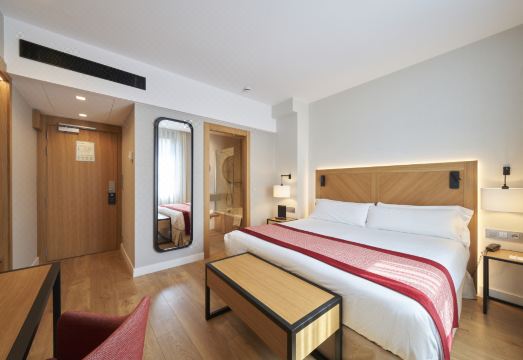 Catalonia Eixample 1864 Hotel Overview