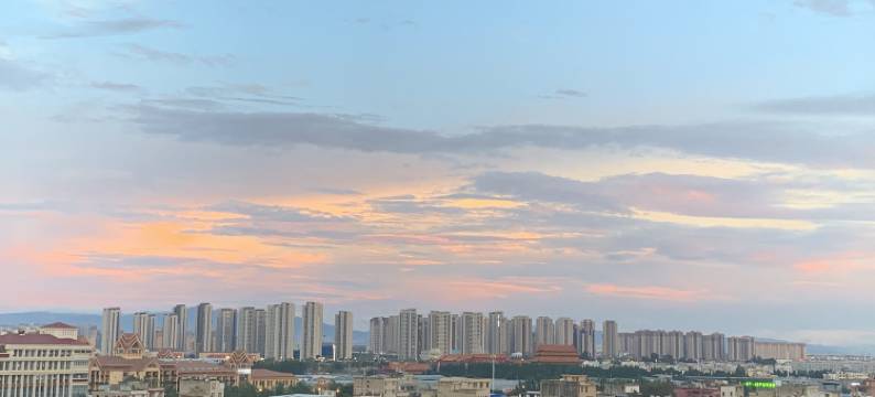 与白观影民宿(南悦城店)图片