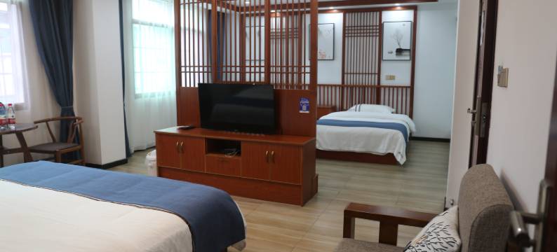 凤凰和泰宾馆图片