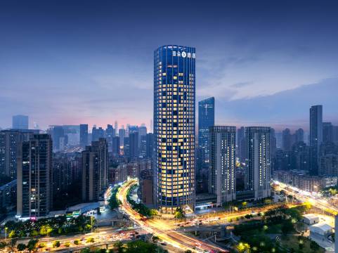 武汉汉口金融中心新华路亚朵S酒店