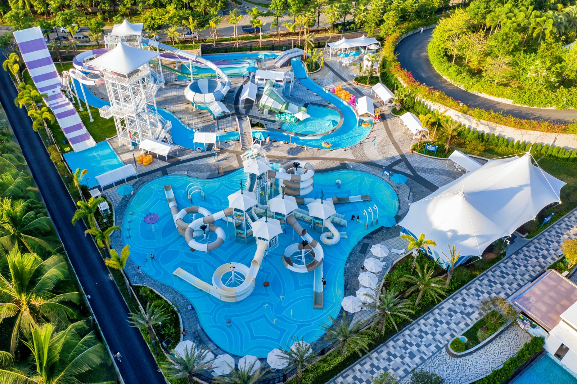 Vaperse Hainan Clear Water BayOver view