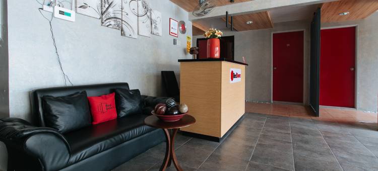 RedDoorz near Christ the King Medical Center图片