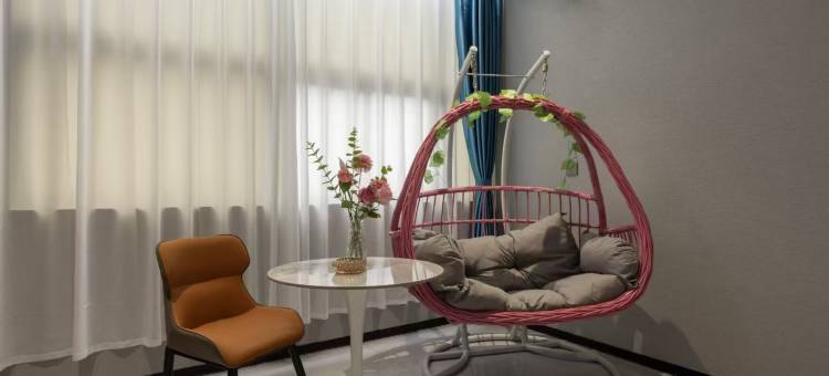 丽都轻奢公寓(中山大涌红木文化博览城店)图片