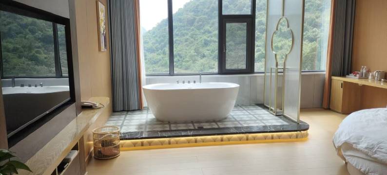 富源森福酒店图片