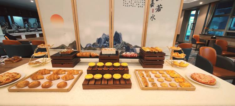 希玥酒店(库尔勒孔雀河人民广场店)图片
