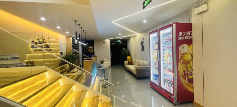 魔方电竞酒店(普洱新天地店)图片