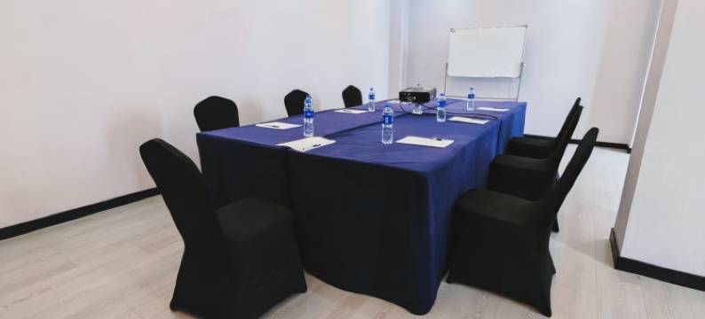 江门三十三墟街侨蕴熹悦酒店图片