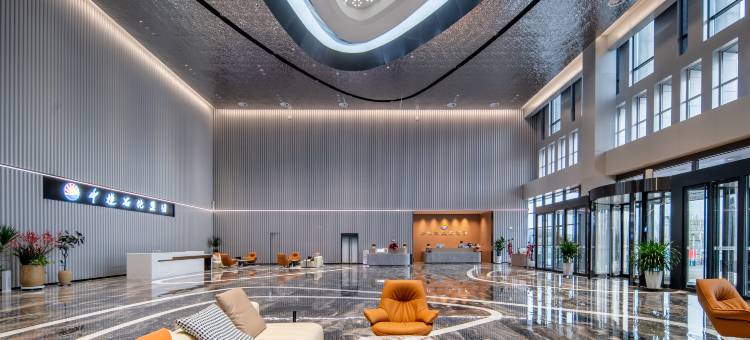 华悦凯旋大酒店(伟业大厦新城公交站店)图片