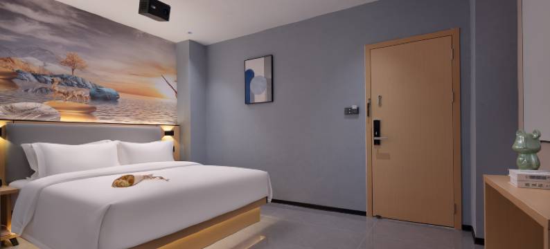 清馨智享酒店(东莞塘厦亨达生活广场店)图片