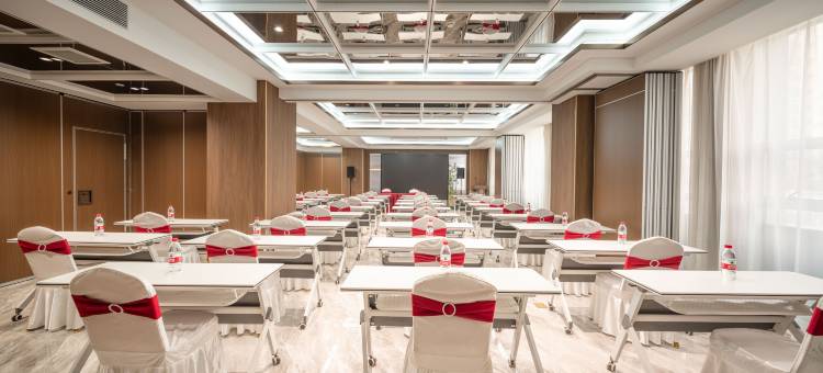 如意飞天国际酒店(兰州西站七里河大桥店)图片