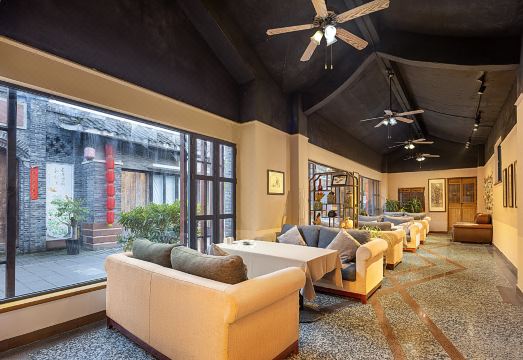 Mansion   Inn. Hotel Overview