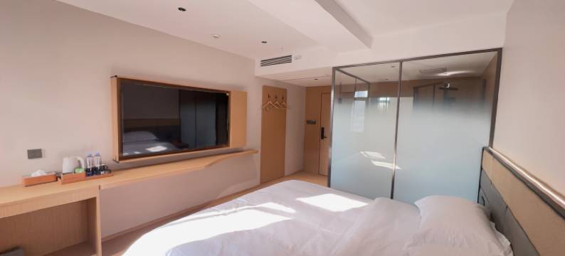 柏瑞轻奢酒店(贵阳太平路网红路喷水池地铁站店)图片