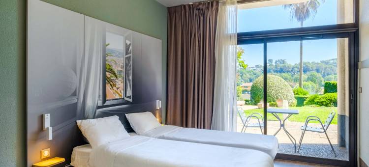 维伦纽夫卢贝村B&B酒店(B&B Hotel Villeneuve Loubet Village)图片