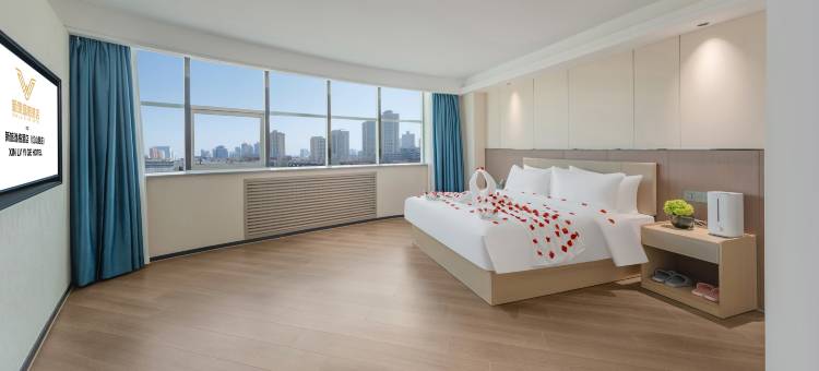 新旅逸格酒店(红山公园CCMALL时代广场店)图片