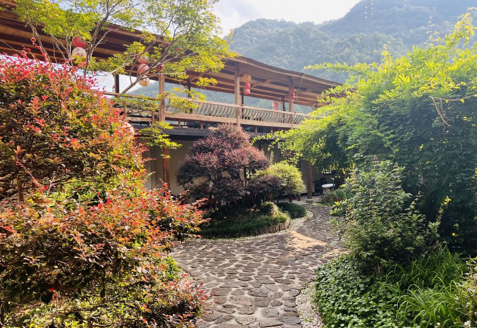 Jiami Shansu Hotel Hotel Overview