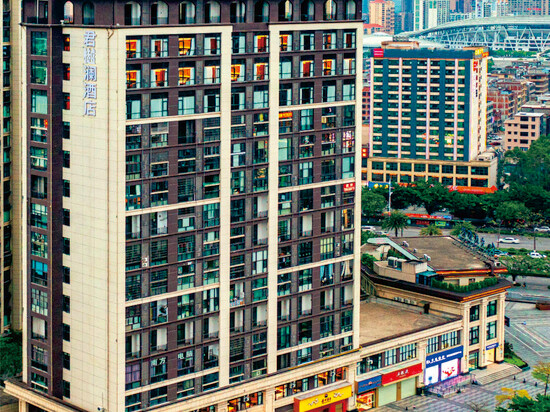 君樾澜酒店(钦州长融世贸广场钦州东站店)