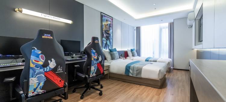 嘉棋电竞民宿(长白万象汇店)图片