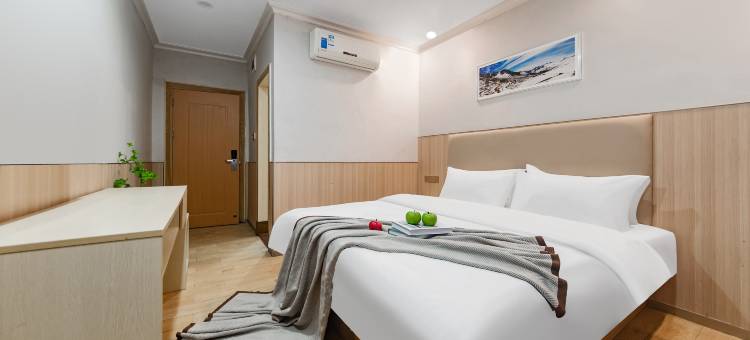 蚂蚁·光年电竞酒店(佛山鹏瑞利季华广场店)图片