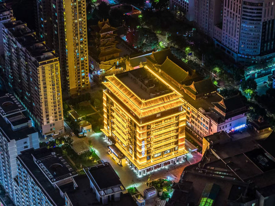 兰州光辉东方红广场亚朵S酒店