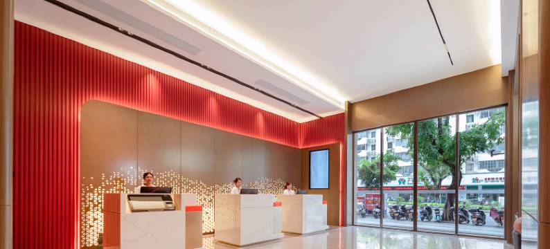 柏曼酒店(梧州市政府旺城广场店)图片