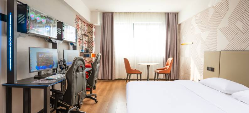 光速E居电竞酒店(佛山南海万科广场千灯湖度假区店)图片