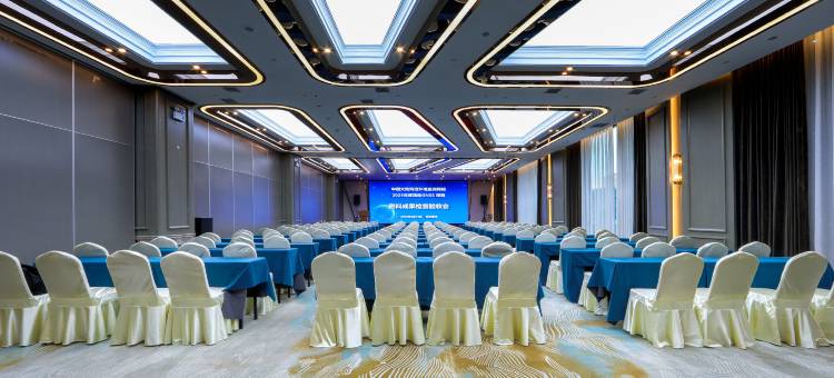 丽呈東谷酒店(哈尔滨冰雪大世界世茂大道地铁站店)图片