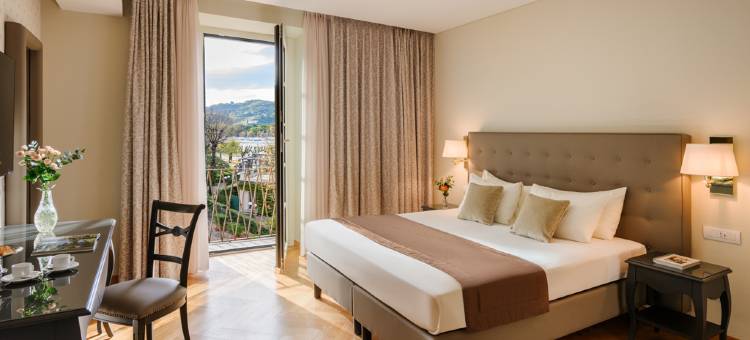 宫殿酒店及会展中心(Palace Hotel Lake Como)图片