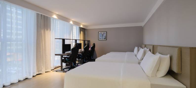 雷神电竞酒店(吕梁离石龙凤北大街店)图片