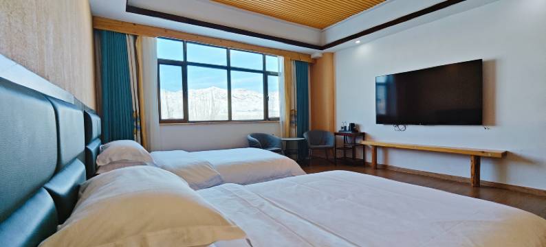 可可托海别居逸阁酒店图片