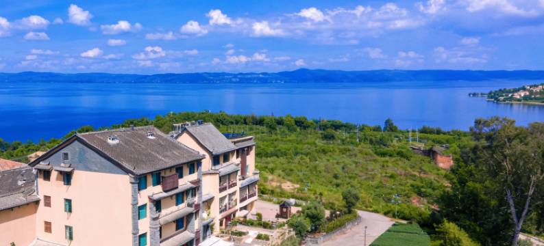 伊泊花园酒店(抚仙湖广龙小镇星光夜市店)图片