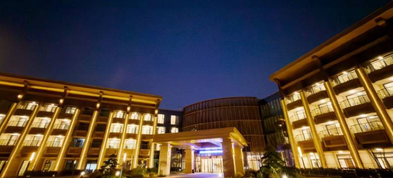 青山云栖酒店(随州市银杏谷度假区店)图片