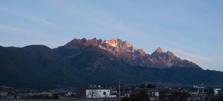 七玥·拾光丨FairyTales·日照金山丨雪山观景庭院(白沙古镇店)图片