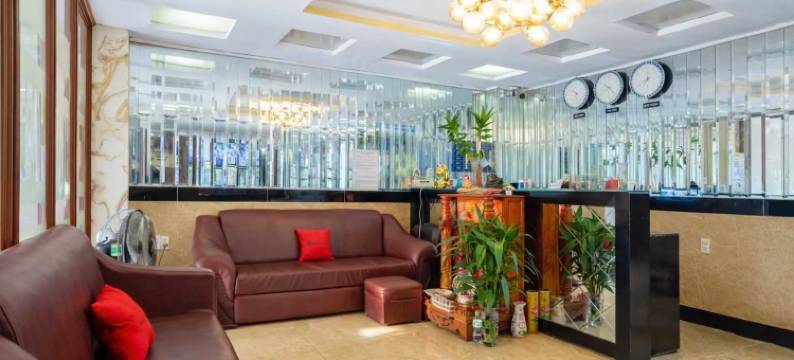 Collection O 龙凤酒店(Collection O Long Phung Hotel)图片