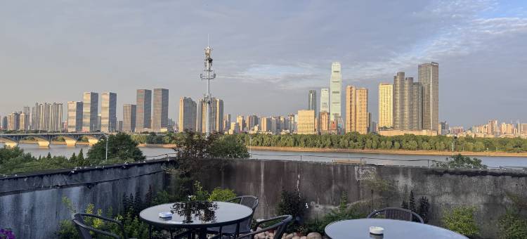 沐山浔酒店(长沙岳麓山橘子洲景区店)图片