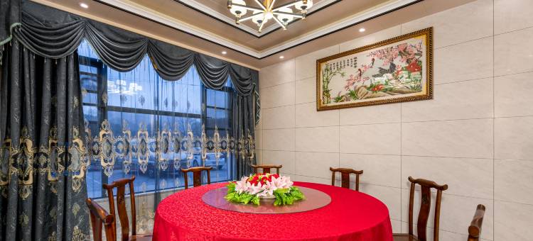南河十大碗君莱民宿(天堂寨风景区店)图片