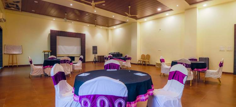 塔多巴贾纳度假村(Jharna Resort  Navegaongate Tadoba)图片