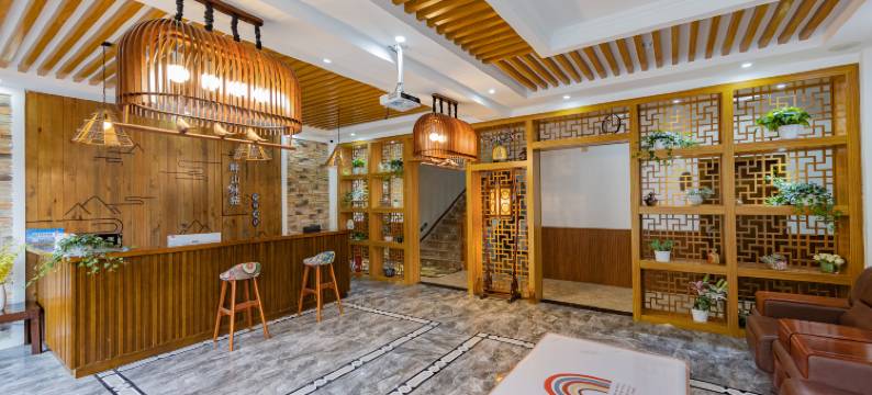 神农架畔山林语酒店图片