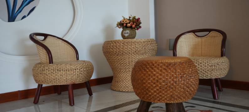 伊宁花语荷畔里酒店(伊犁河风景区店)图片