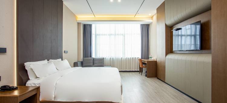 丽悦酒店(南京江宁大学城天印大道地铁站店)图片