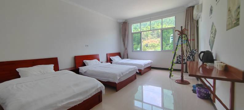 三清山秀月山舍图片