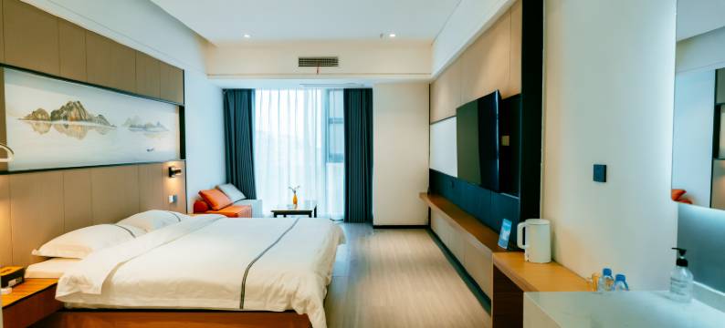 侣途·栖麓酒店(乐山高铁万达广场店)图片